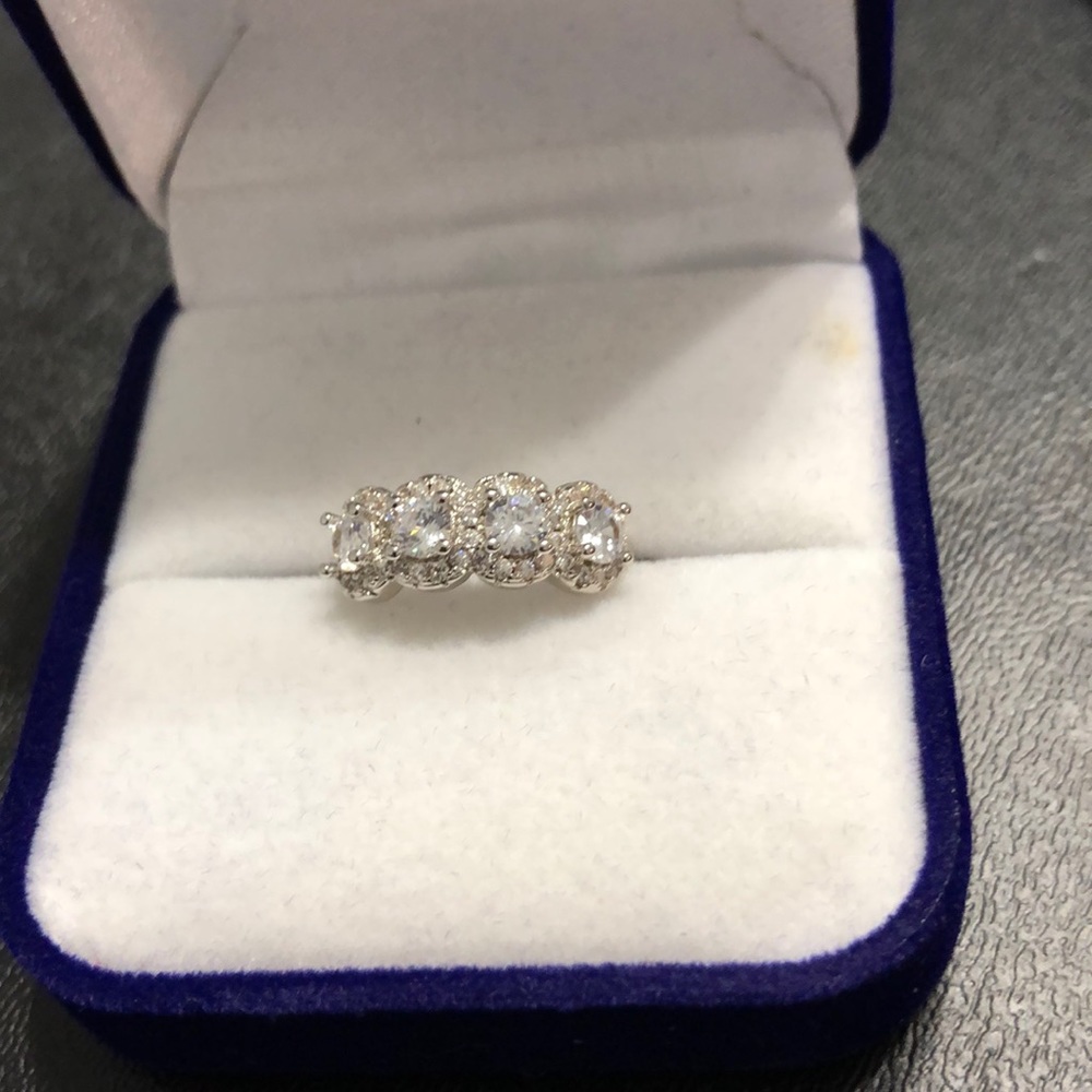 Silver plated anniversary band - costume jewelry - Picture 2 of 3